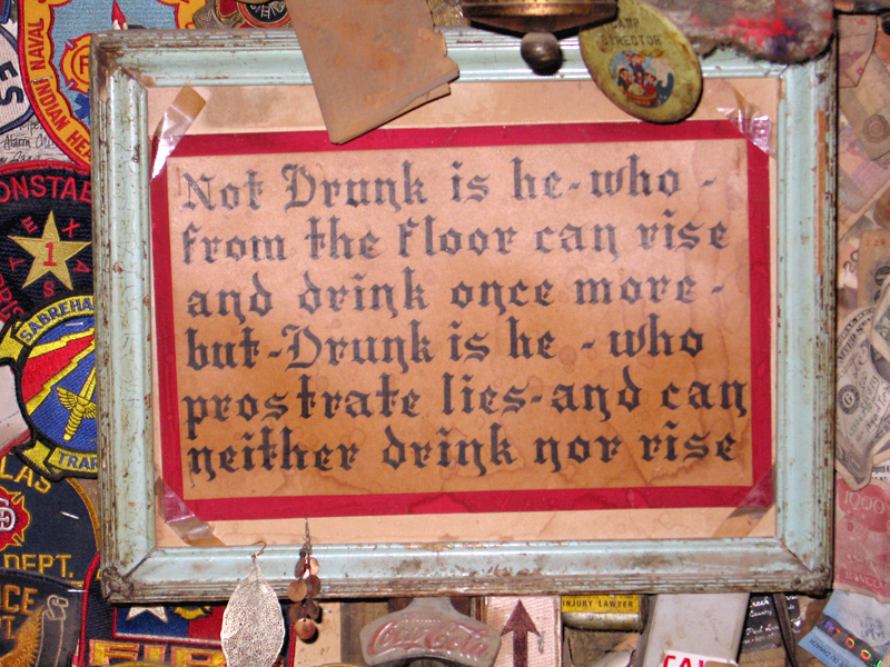 Drunk sign in Luckenbach saloon