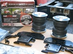 AirLift 5000 Air Bags on Dodge Ram 2500 4WD
