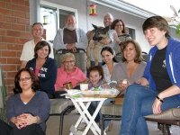 La Familia Agredano