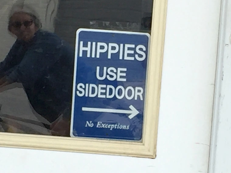 no hippies