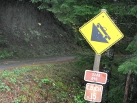 steep grade road sign rogue river forest oregon