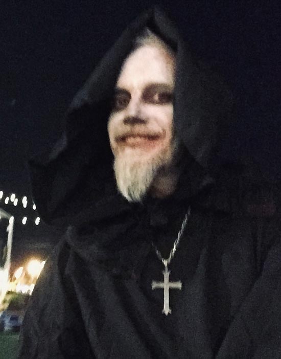 Halloween Underworld Priest