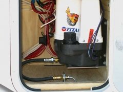 Titan Trailer Disc Brakes Installation, Brakerite Hydraulic Actuator